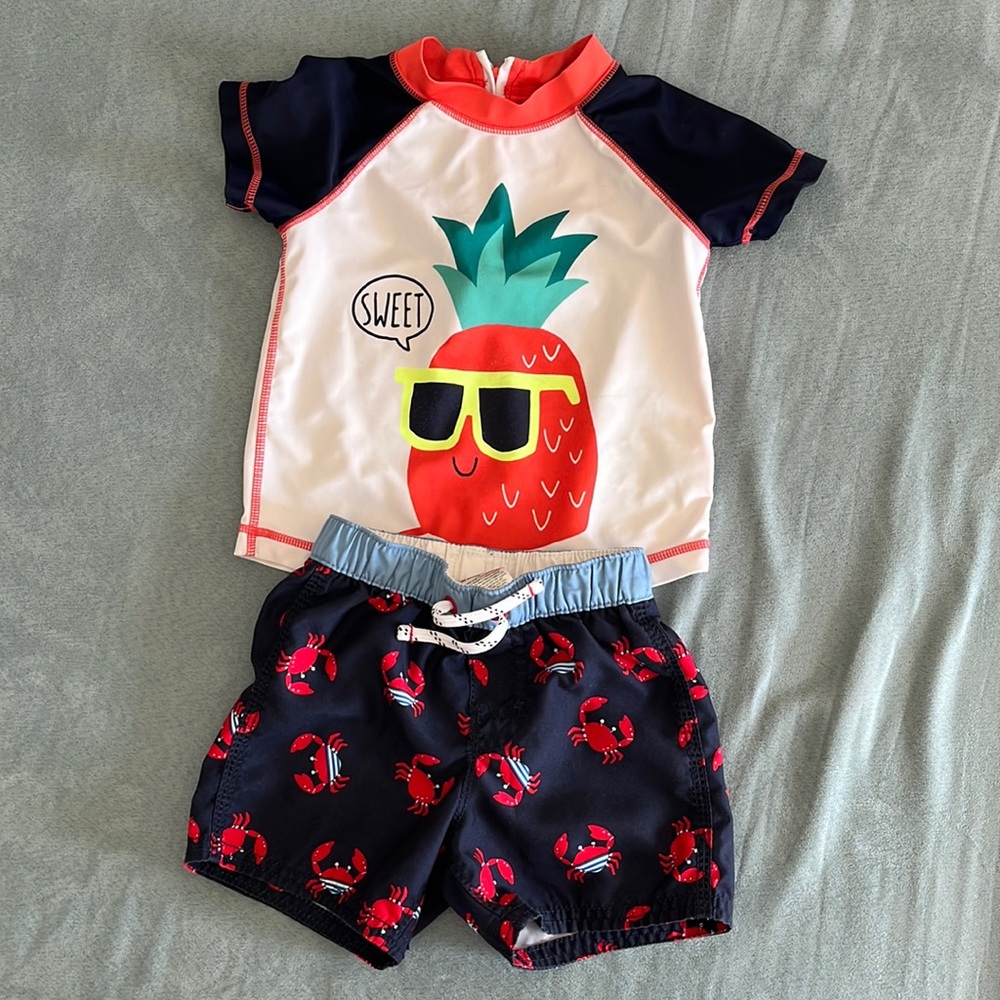 Gap swimwear - Swim shirt and swim trunks 18-24